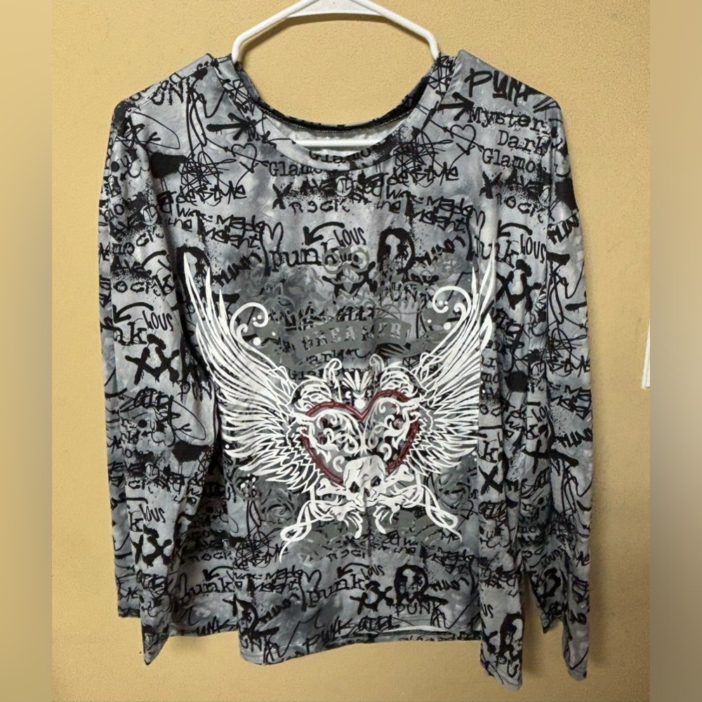 Graphic long sleeve